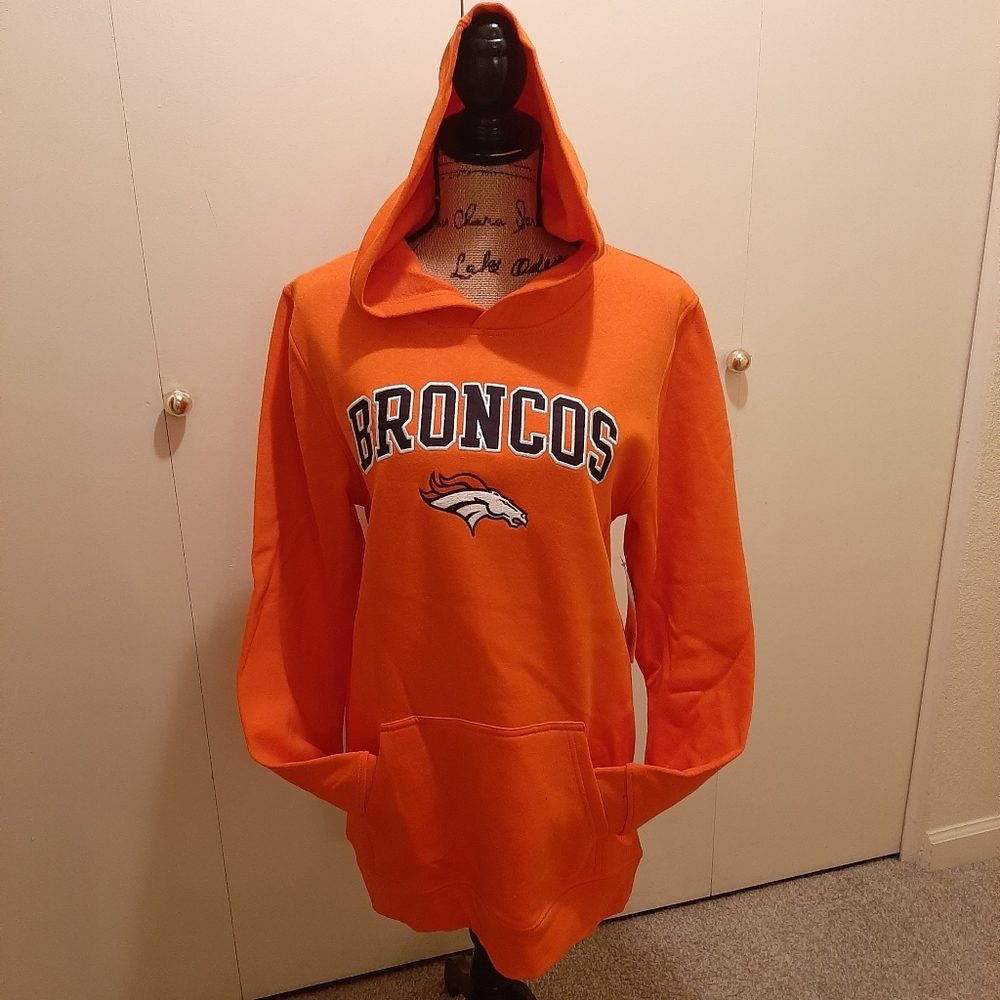 🏈BRAND NEW BRONCOS HOODIE🏈